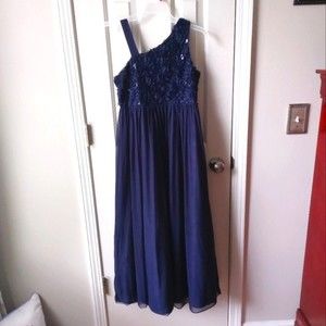 Poppies & Roses - Formal Junior Bridesmaid Prom Dress Girls Size 14